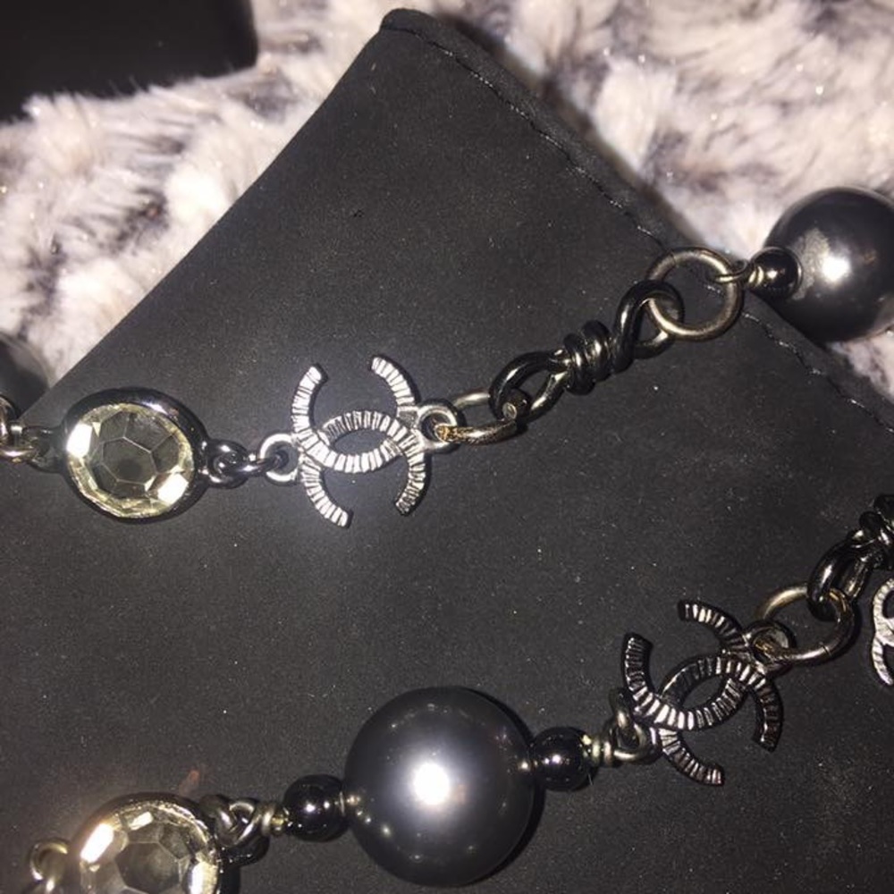 Authentic chanel cc necklace - Picture 3 of 5